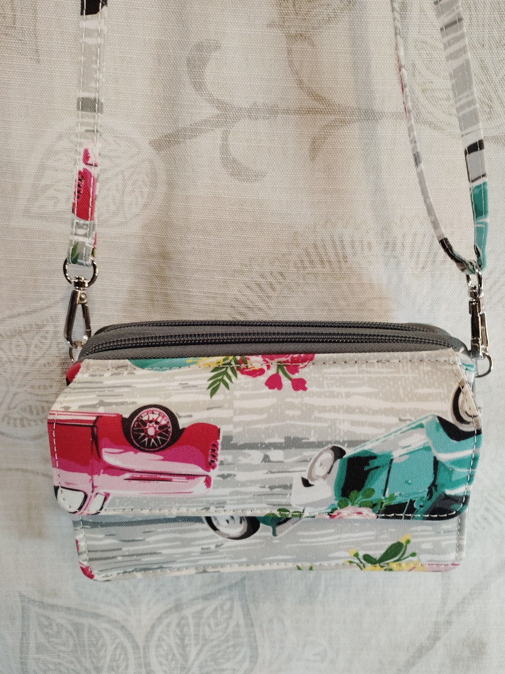 Floral Vintage Car Crossbody Bag in Pink & Teal